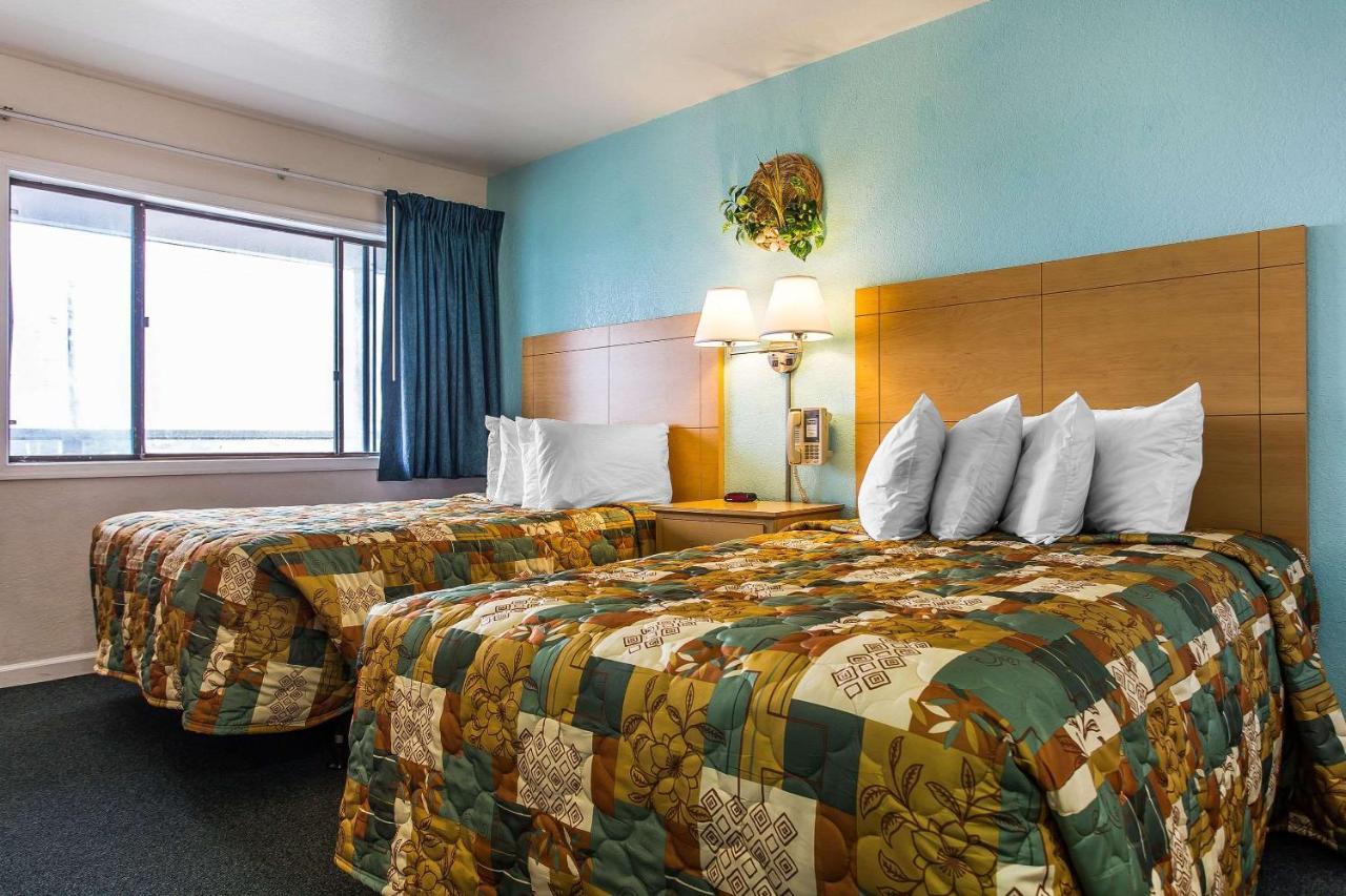 Seahorse Inn & Cottages Nags Head Eksteriør billede